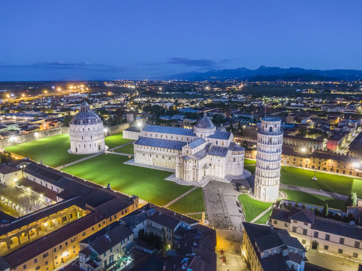Pisa: Piazza dei Miracoli apre la sera: dal 17 giugno al 31 agosto monumenti e musei fino alle 22:30