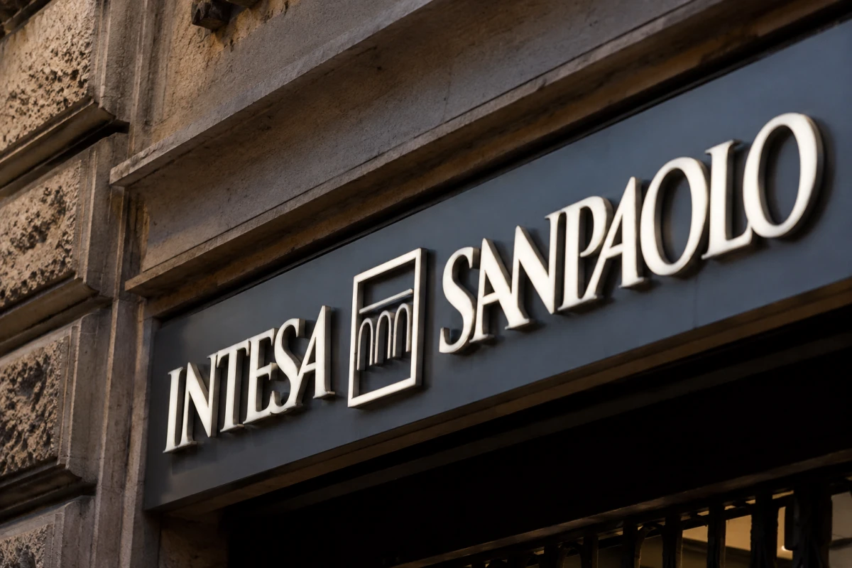 Intesa Sanpaolo lancia l’Opas su Mps: offerta da 30,6 miliardi e risiko bancario al centro