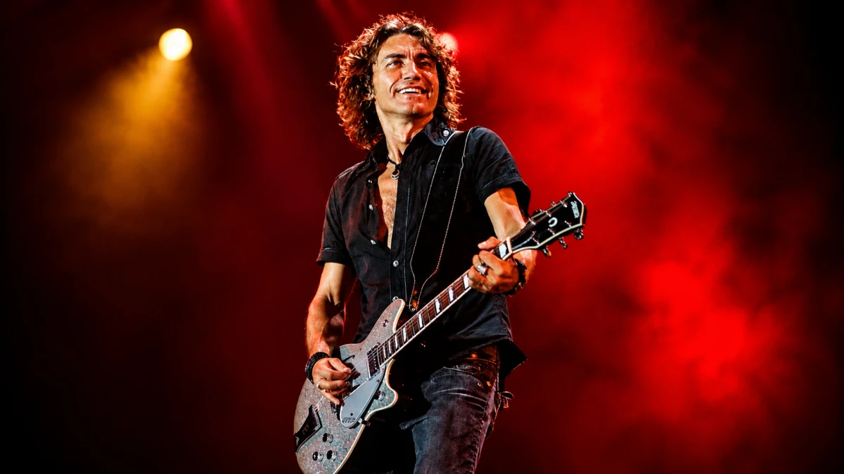 Ligabue a San Siro il 20 giugno con “La Notte di Certe Notti”