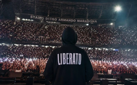 Liberato torna a Napoli oggi: concerto evento allo Stadio Maradona