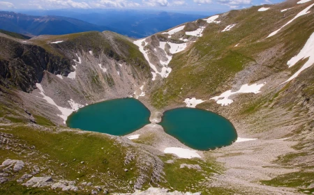 Lago di Pilato, torna la forma a occhiali dopo dieci anni nei Monti Sibillini