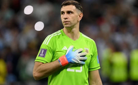 Juventus, idea Dibu Martinez per la porta: il campione del mondo tra i nomi del mercato