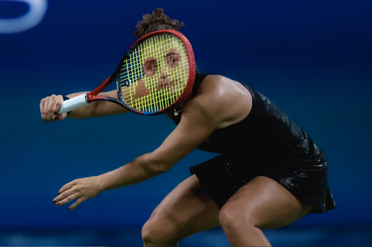 Ray Giubilo. FLYING RACQUETS