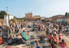 A Grazie la magia dell’arte madonnara raddoppia:  due notti sotto le stelle e un’innovazione tecnica  nel 52° Incontro Nazionale dei Madonnari