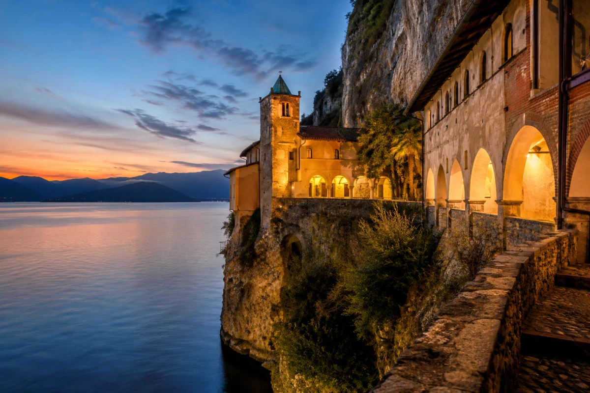 Visita guidata e concerto all’Eremo di Santa Caterina del Sasso con il Doré Quartet in viaggio tra Vienna e America il 6 agosto
