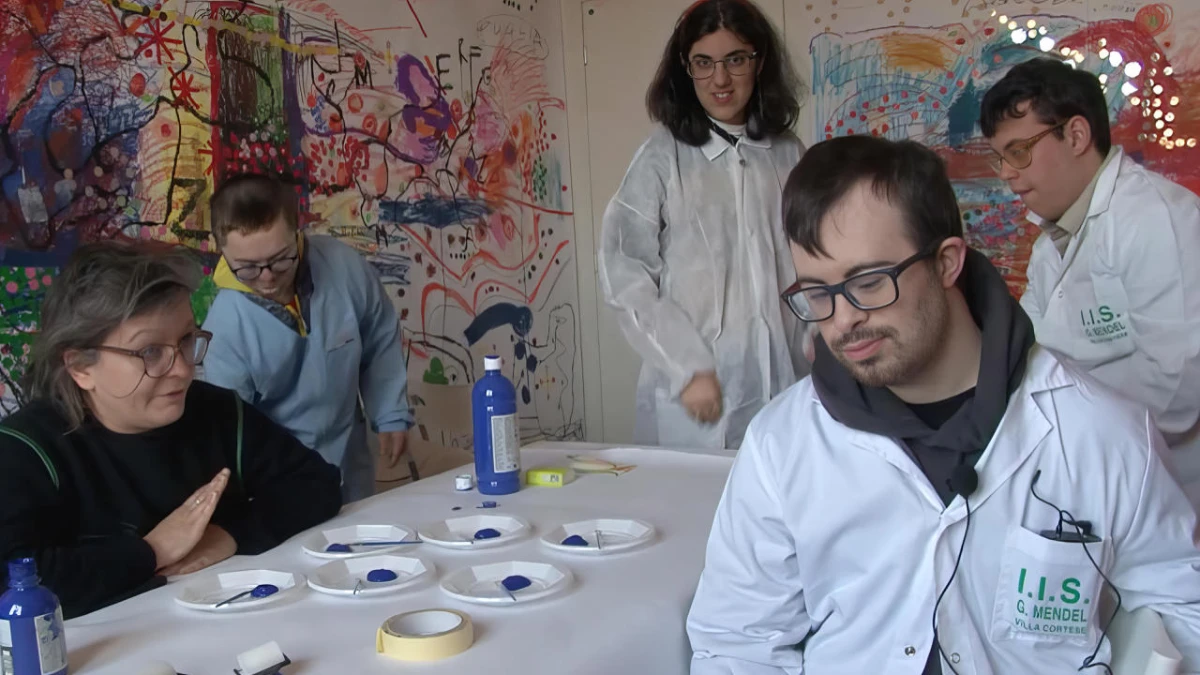 Raccolta fondi per finanziare l’arte dei ragazzi con disabilità, che ha conquistato il Quirinale e il Vaticano dalla Tela di Rescaldina