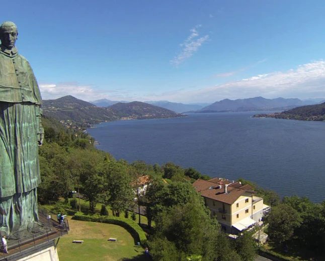 Arona: a Ottobre due appuntamenti per conoscere il San Carlone